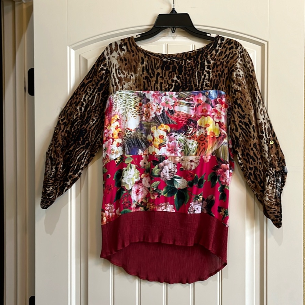 Calessa Floral/animal print pullover top